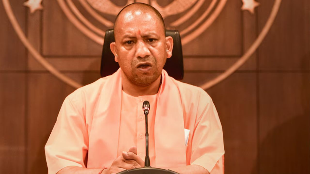 'पंतनगर से इंद्रप्रस्थानगर तक, सबकी सुरक्षा हमारी जिम्मेदारी है', CM Yogi ने बुलडोज़र कार्रवाई रोकने पर कहा