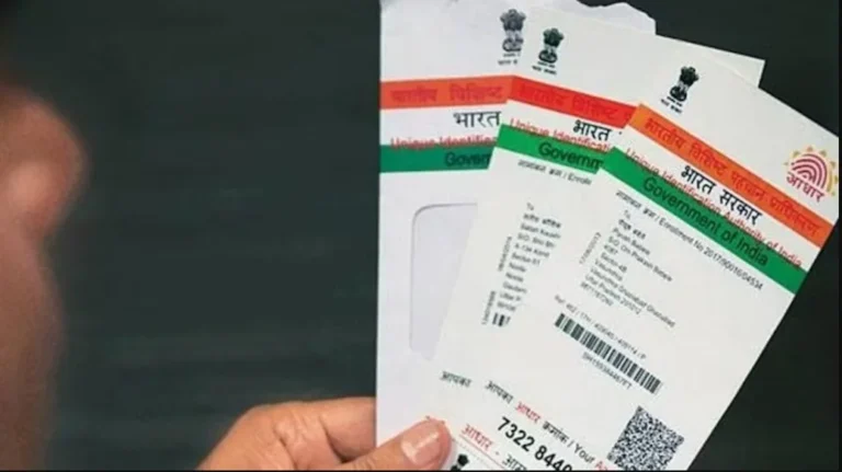 Alleged Aadhaar data leak के बारे में हम क्या जानते हैं और क्या नहीं