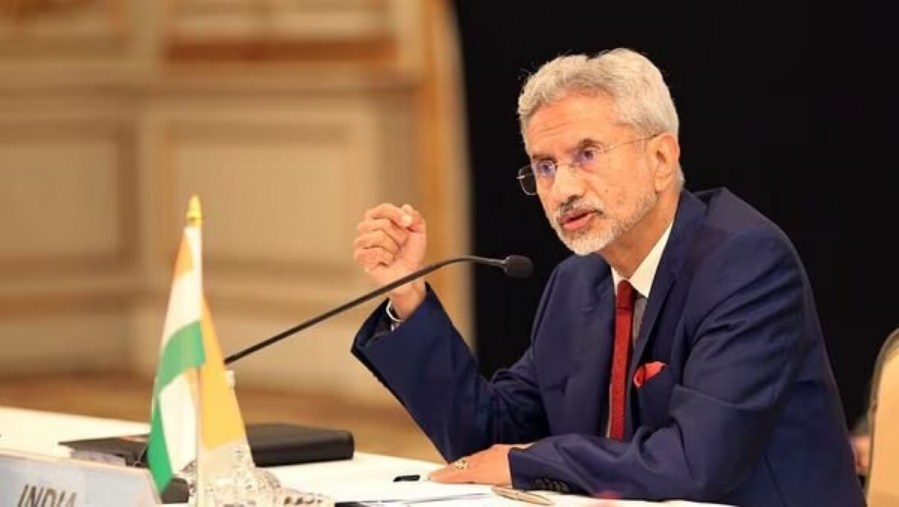 "आतंकवाद अस्वीकार्य, लेकिन...": S Jaishankar Israel-Gaza युद्ध के बीच.............