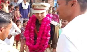 UP: ' बहू है IPS officer', गांववालों ने सिर आंखों पर बिठाया; पोल खुली तो सब हैरान, police ने दर्ज की रिपोर्ट