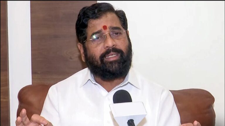 Eknath Shinde ने Maratha आरक्षण पर चर्चा के लिए गठबंधन विधायकों के साथ बैठक की