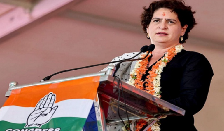 UP: Priyanka Gandhi ने कार्यकर्ताओं में उत्साह भरते हुए कहा - अब जो डर रहे हैं वे पीछे हट जाएं...मैं उन्हें फिर से पीछे हटने नहीं दूंगी