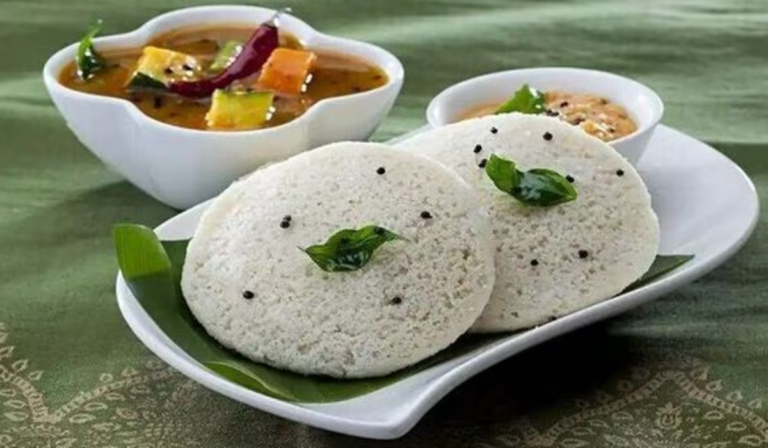 Idli: इस स्वादिष्ट रेसिपी के साथ Idli को स्वस्थ रूप दें, लौकी के साथ यह मजेदार व्यंजन बनाएं