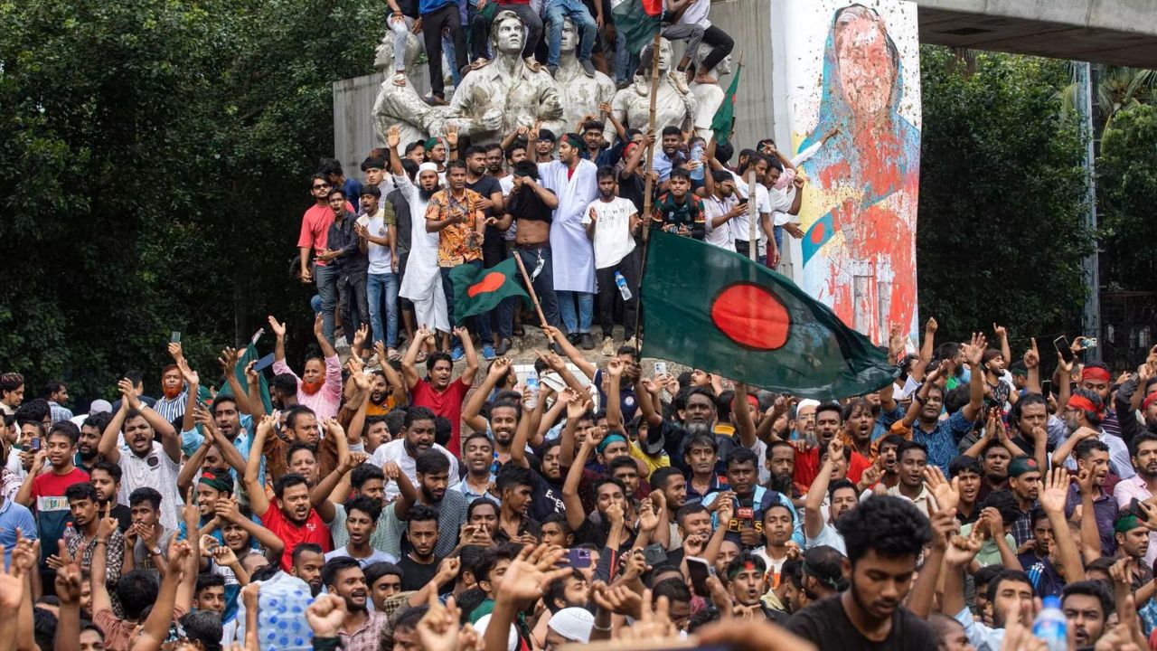 Bangladesh के बड़े नेता ने प्रदर्शनों के पीछे की सच्चाई को उजागर किया, कहा - हिंदुओं पर हो रहे हैं हमले, कुछ लोग उठा रहे हैं फायदा