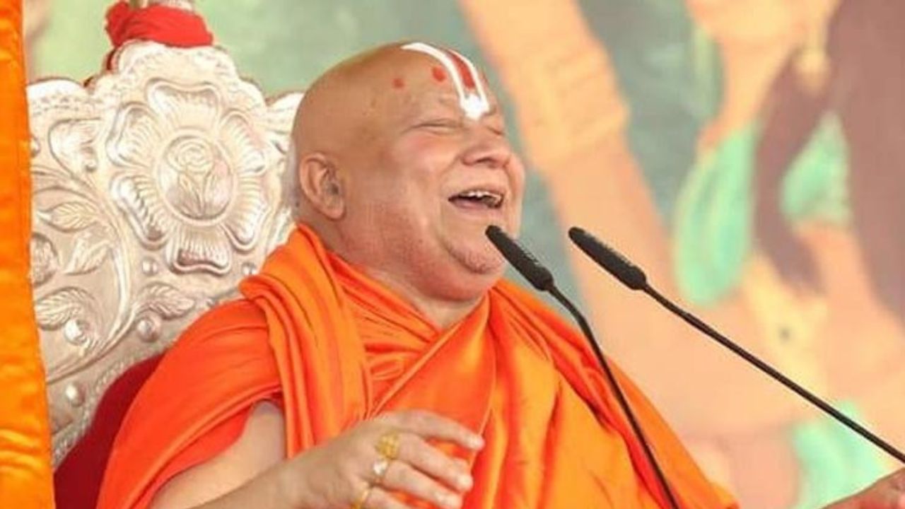 रामदेव के बाद Jagadguru Rambhadracharya की प्रतिक्रिया, बांग्लादेश हिंसा पर Hinduism की सुरक्षा की अपील