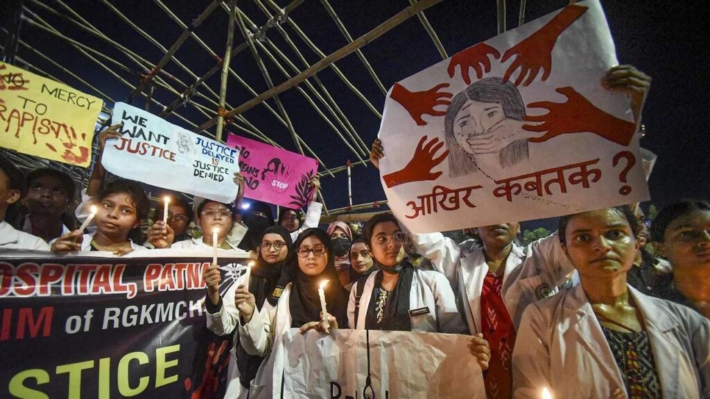 Kolkata Rape Murder Case: सुप्रीम कोर्ट की अपील के बावजूद डॉक्टरों की हड़ताल जारी, जानें आगे क्या होगा