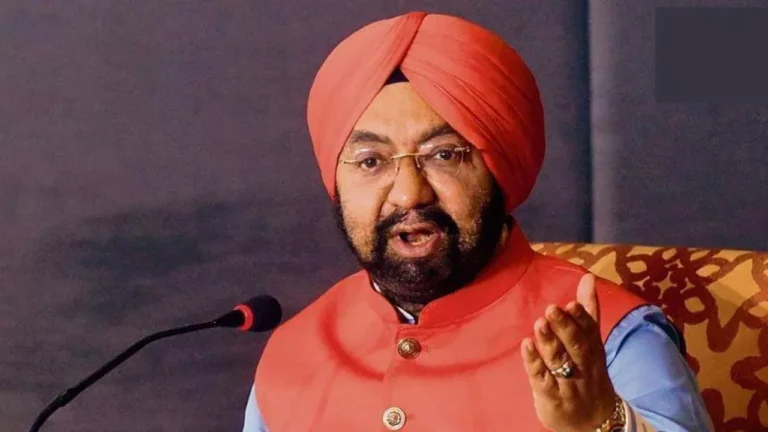 1844999-vikramjeetsinghsahaniinaamadmiparty.webp