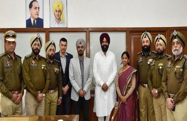 32532535223532235235