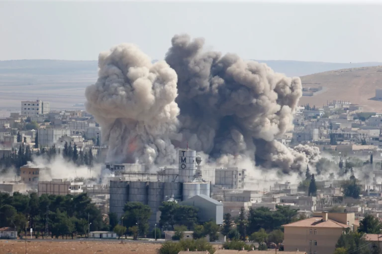 airstrik_kobani001.webp