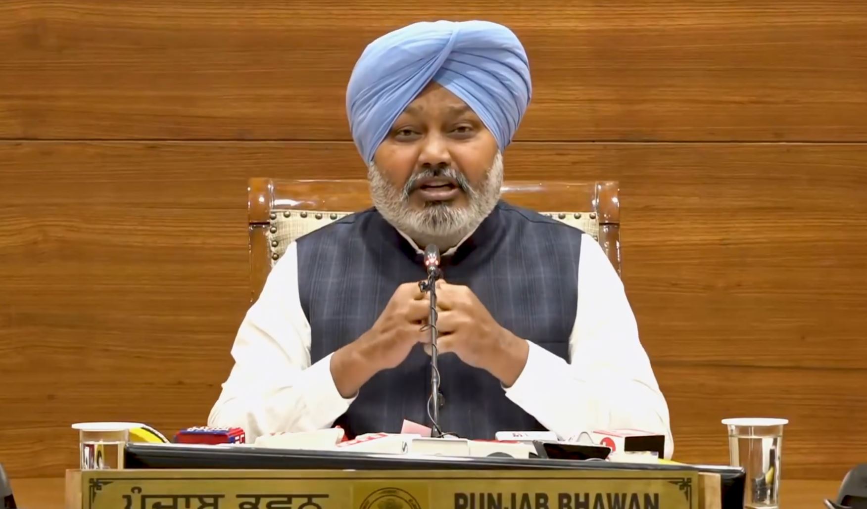 253235522255323523523235