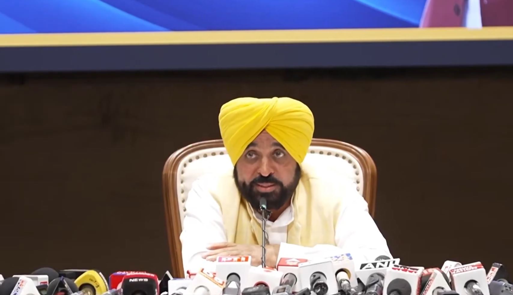 9875412316546549879852123