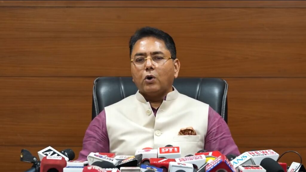 किसानों की आय दोगुनी का दावा, लेकिन बढ़ा डीज़ल-पेट्रोल का बोझ:&nbsp; अमन अरोड़ा