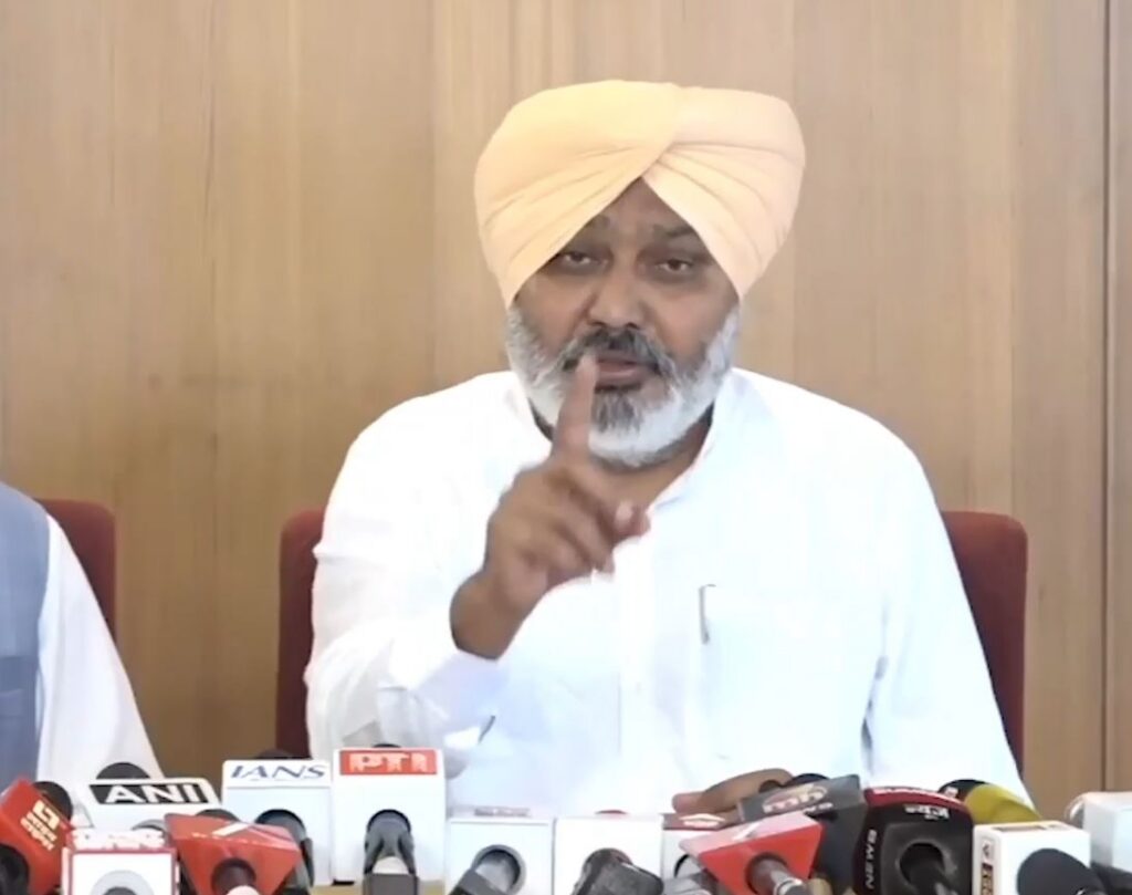‘जनता सच जानती है’, बेअदबी मुद्दे पर हरपाल चीमा ने अकाली दल को घेरा