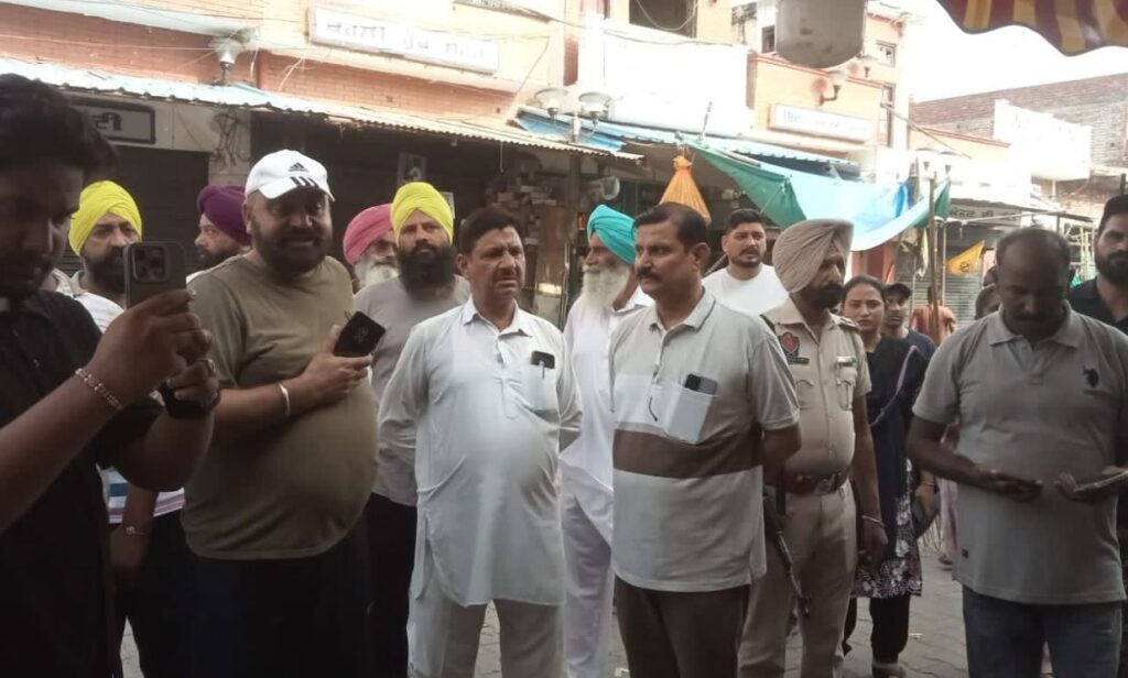 मिशन क्लीन पंजाब: डेरा बाबा नानक में विधायक गुरदीप सिंह रंधावा की अगुवाई में सफाई अभियान जारी