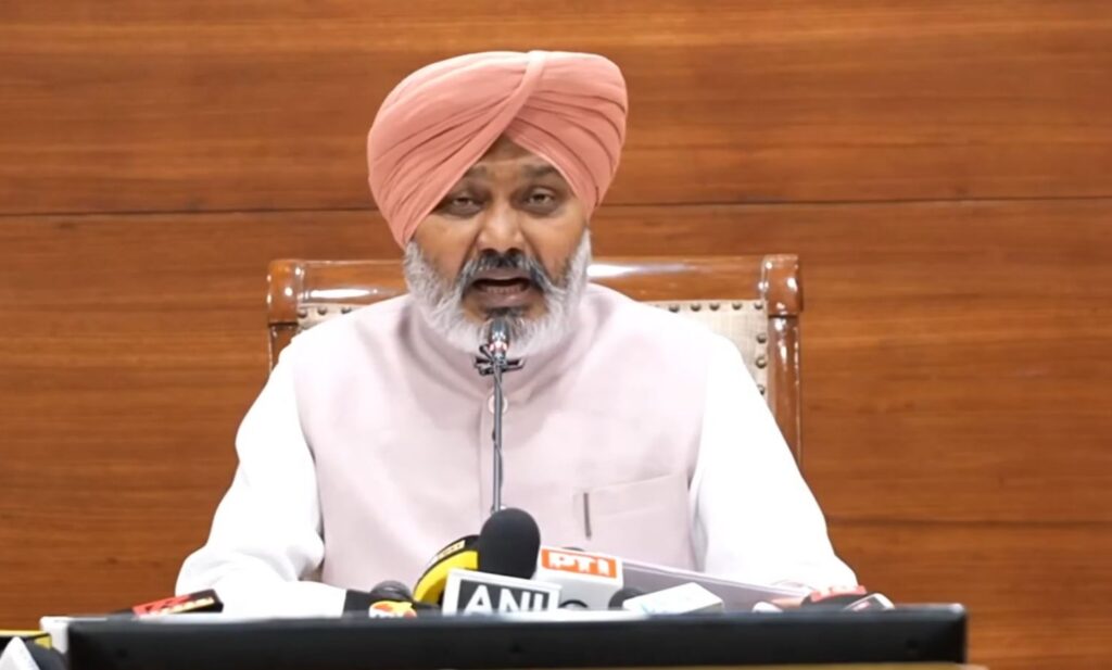 पंजाब कैबिनेट के बड़े फैसले, निजी स्कूल फीस पर सख्ती से लेकर डिजिटल यूनिवर्सिटी तक कई प्रस्ताव मंजूर
