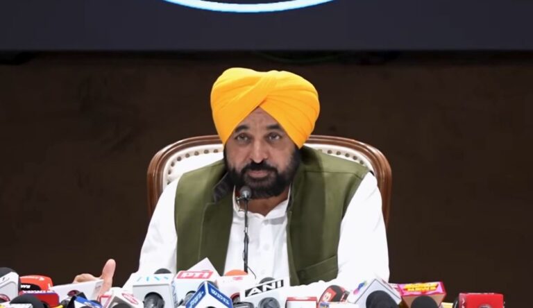 9897856456231654