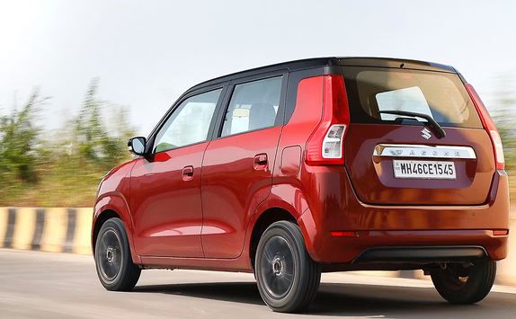 जुलाई में फिर बढ़ी हैचबैक कारों की मांग, 1 लाख से ज्यादा कारें बिकीं; WagonR सबसे आगे