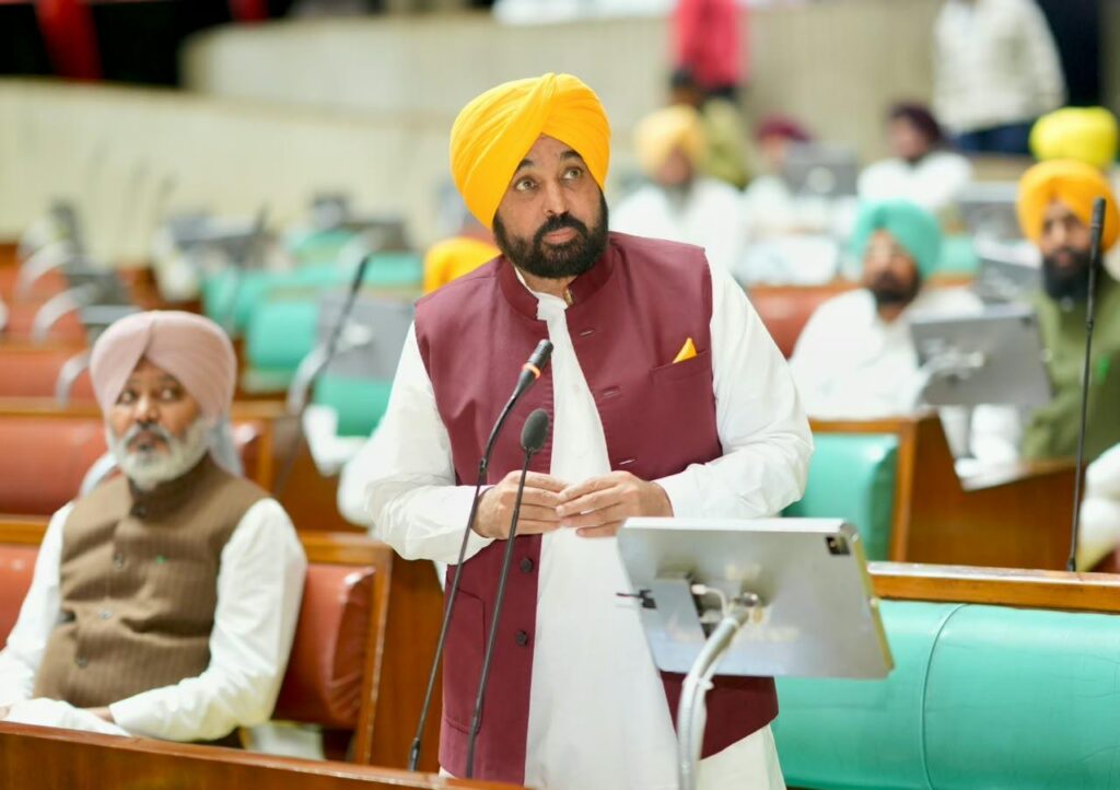 ‘वोट चोरी’ लोकतंत्र के लिए गंभीर खतरा, SIR रद्द करने की मांग; पंजाब विधानसभा में प्रस्ताव पारित: CM भगवंत मान
